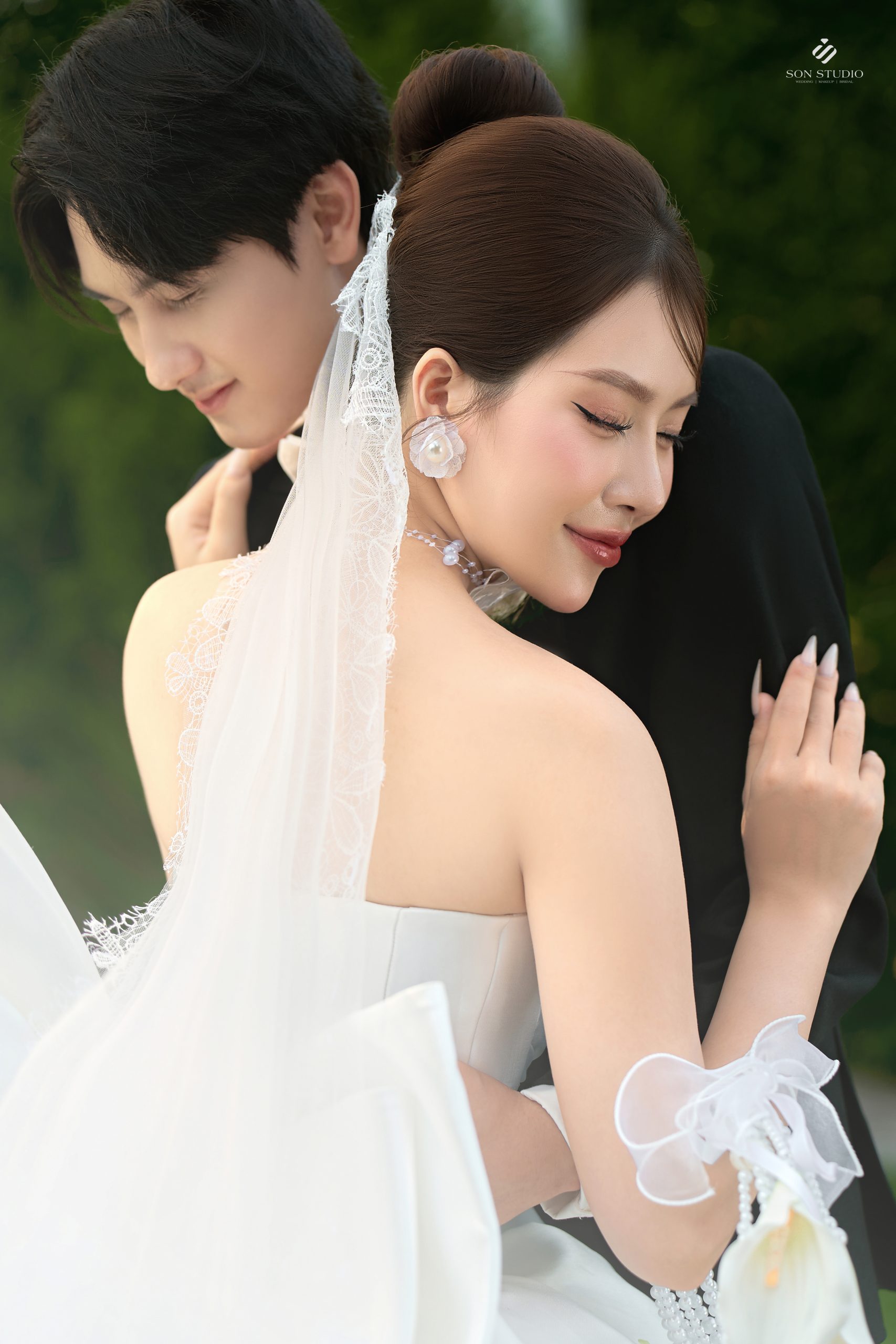 Cô dâu chú rể chụp ảnh cưới cần chuẩn bị gì?
