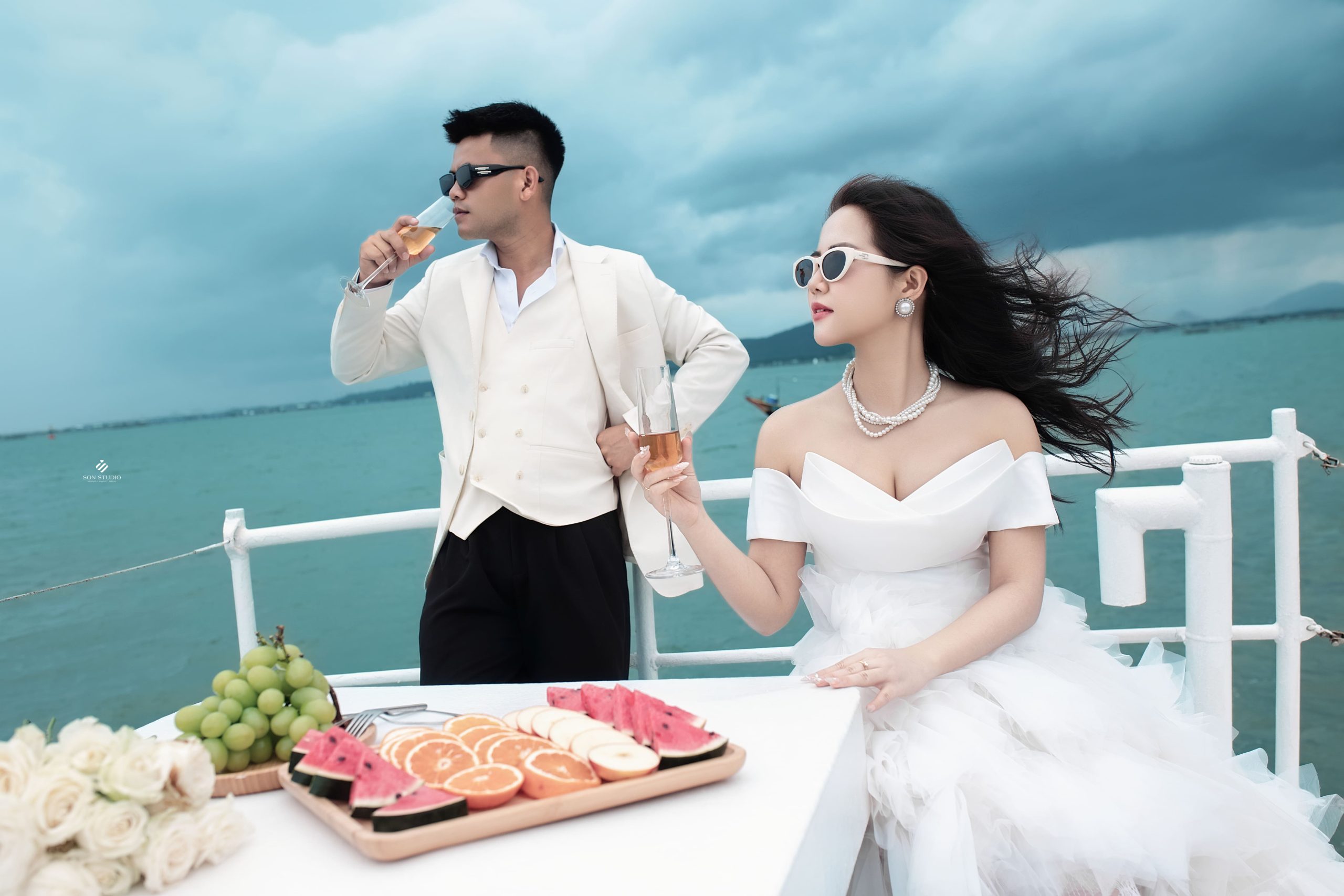 Concept sang trọng phối hợp du thuyền hoặc resort cao cấp