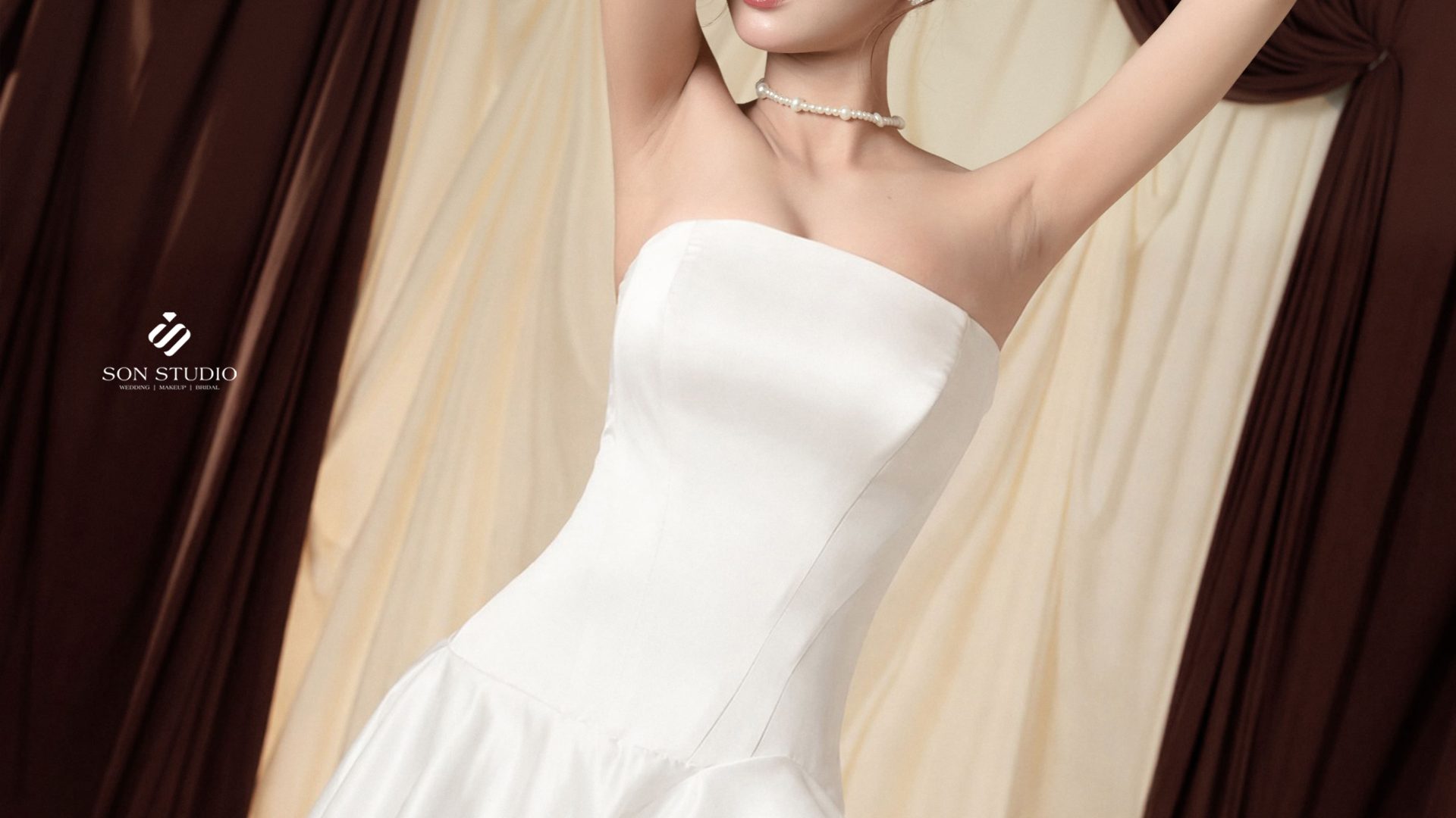 váy cưới chữ a