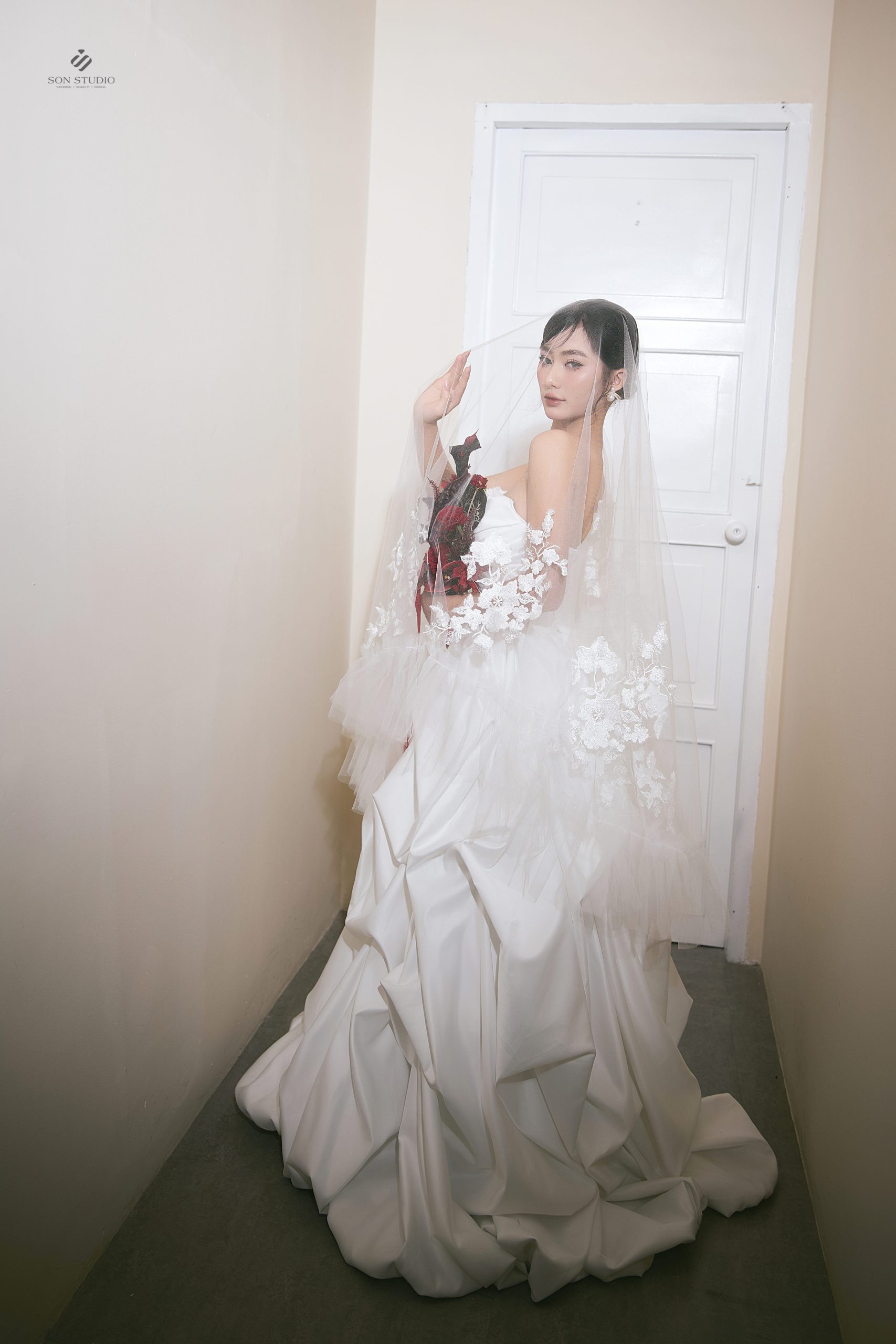 may váy cưới