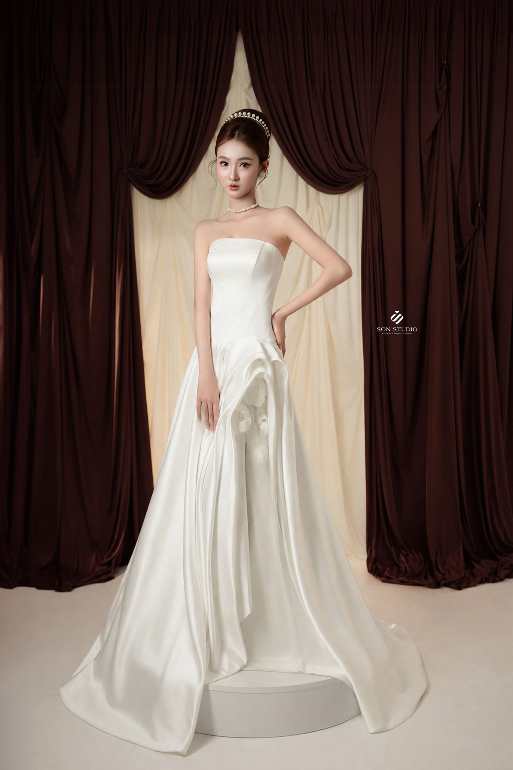 30+ Mẫu Váy Cưới Đơn Giản Tinh Tế & Sang Trọng