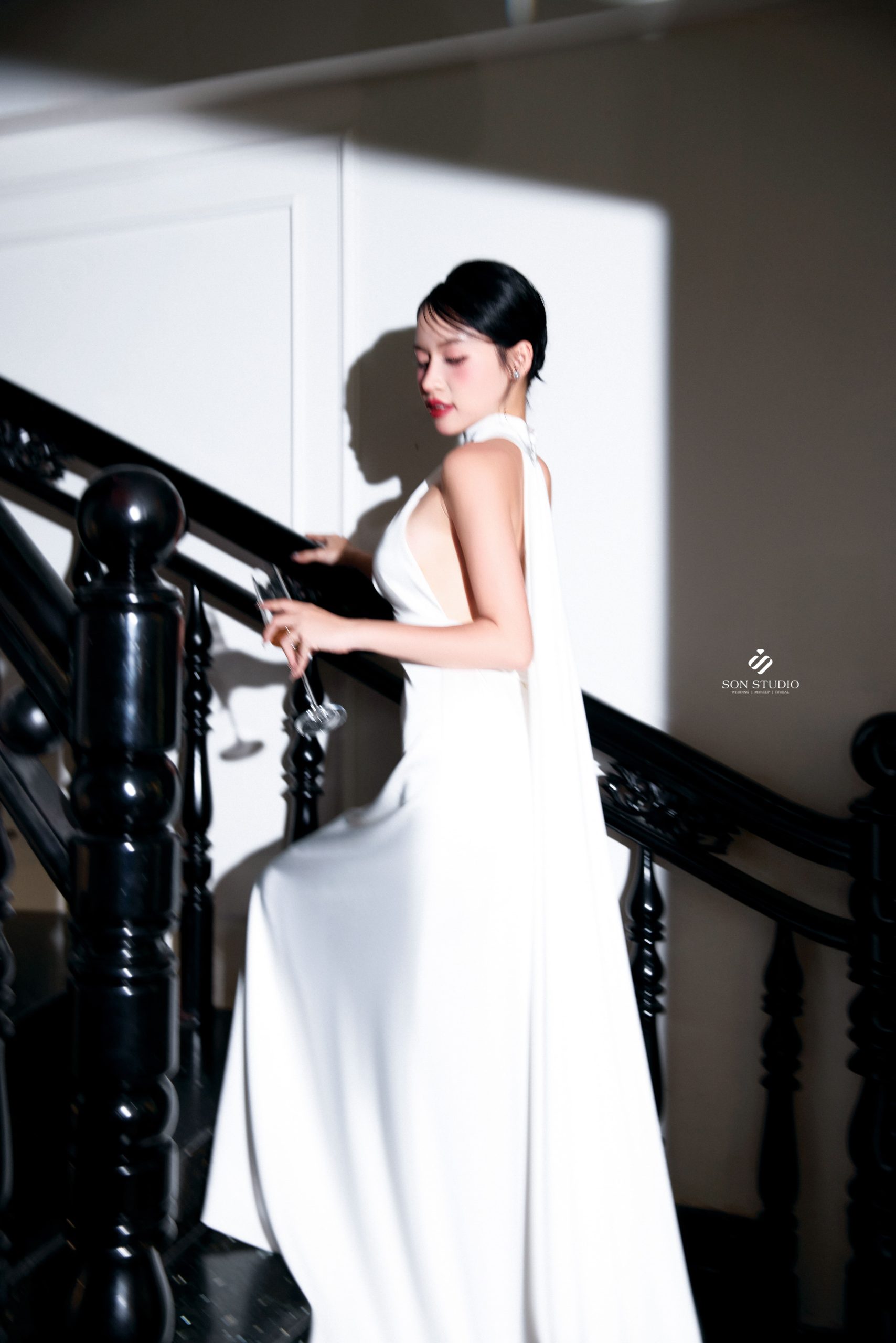 váy cưới đơn giản