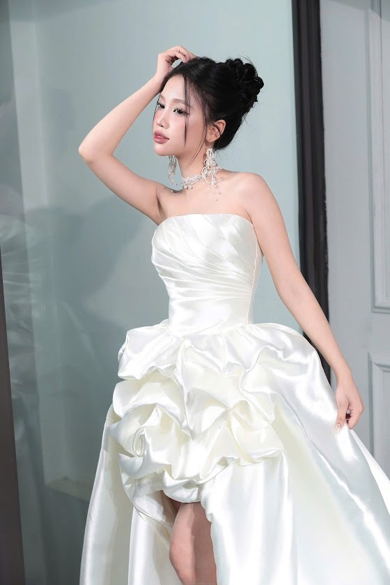 Váy Cưới Tiếng Anh Là Gì? Trọn Bộ 30 Từ Vựng Và Kiểu Dáng Dành Cho Nàng Dâu