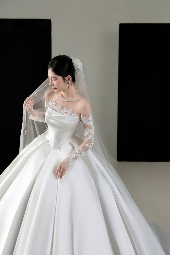 váy cưới người nổi tiếng